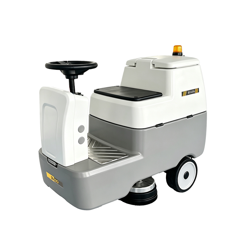 X70 industrial Ride-on floor scrubber